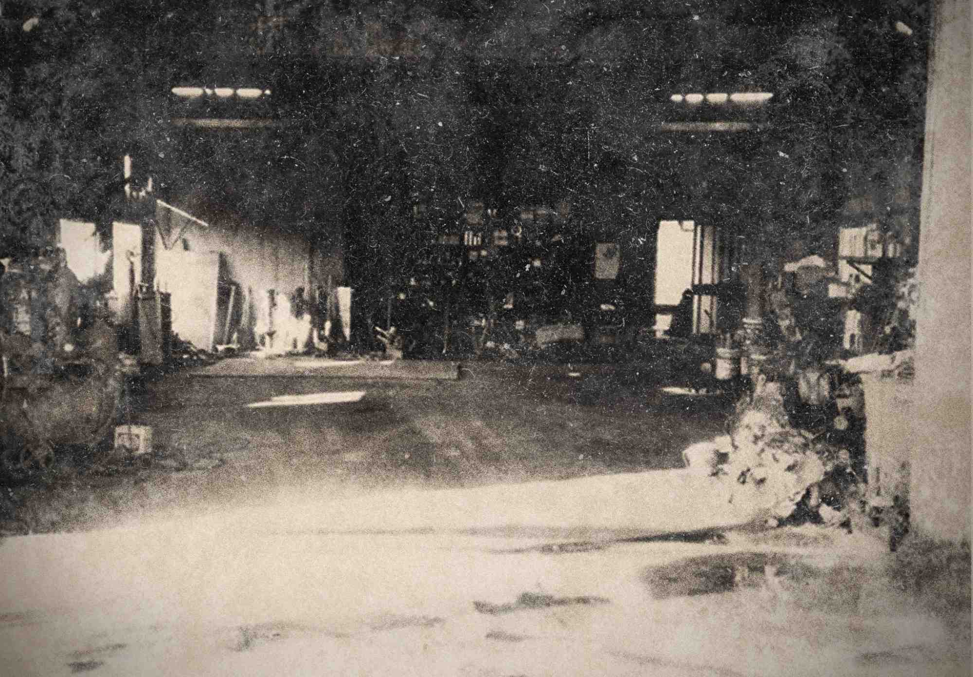 古い写真昔の工場内